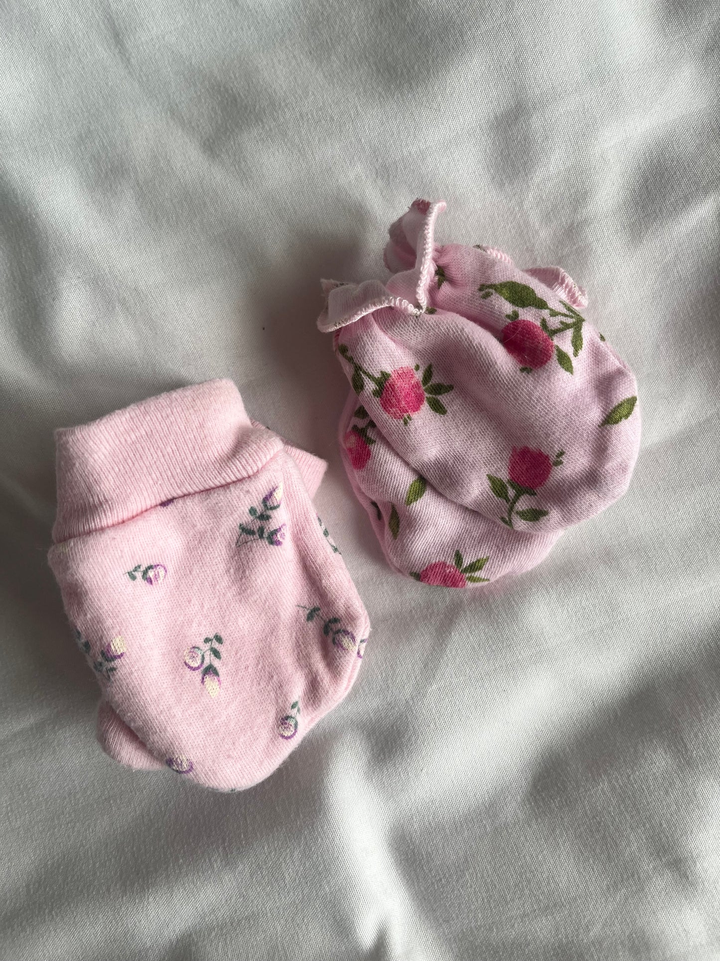 Lot de mitaines (0-6m)